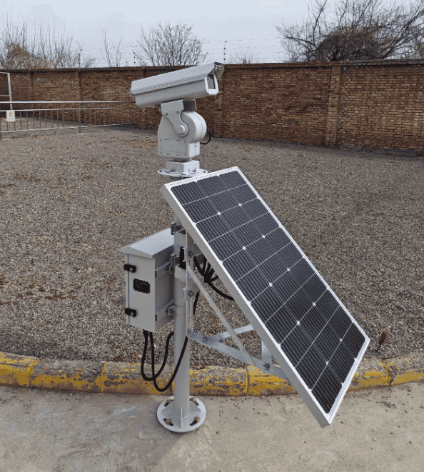 自動激光驅(qū)鳥器，一旦發(fā)現(xiàn)飛鳥就會觸發(fā)驅(qū)趕機(jī)制